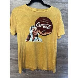 Coca Cola Coke Tee-Shirt Lucky Brand Aviator Girl Vintage Print Yellow Sz Small